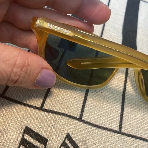 Valentino Gold and Black Sunglasses with Reflective Lenses Vintage Glass Pouch main image 15